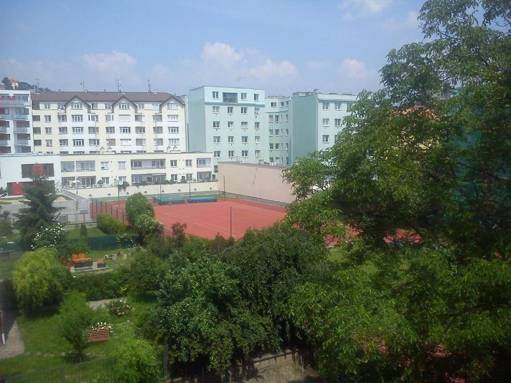 Hotel Pyramida Brno Luaran gambar